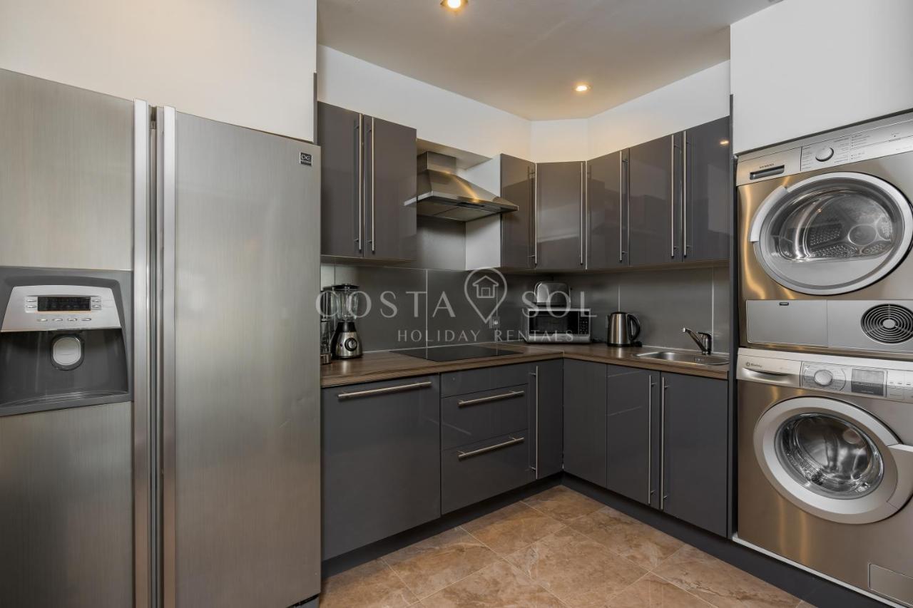 Puerto Marina-Benalmadena Luxury Apartment Dentro De La Isla Kültér fotó
