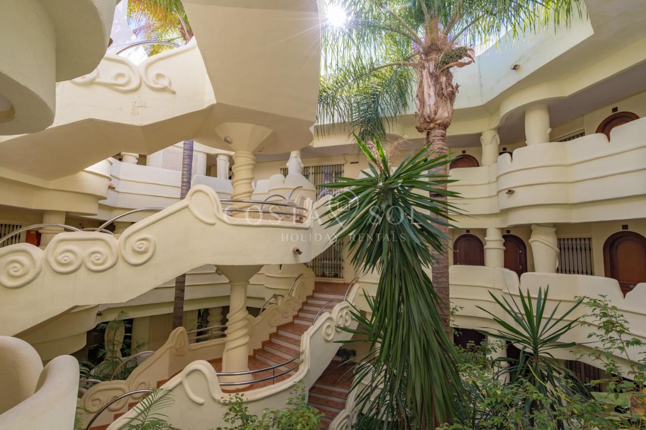 Puerto Marina-Benalmadena Luxury Apartment Dentro De La Isla Kültér fotó
